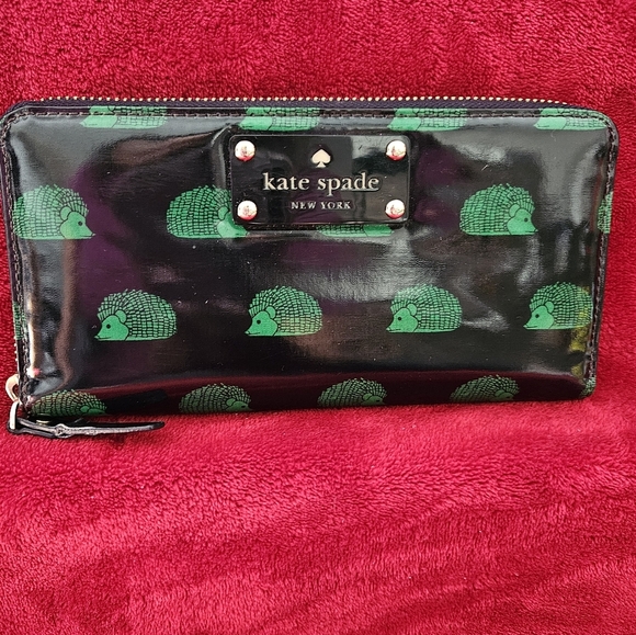 Kate Spade Black and Green Hedgehog Wallet - Picture 1 of 12